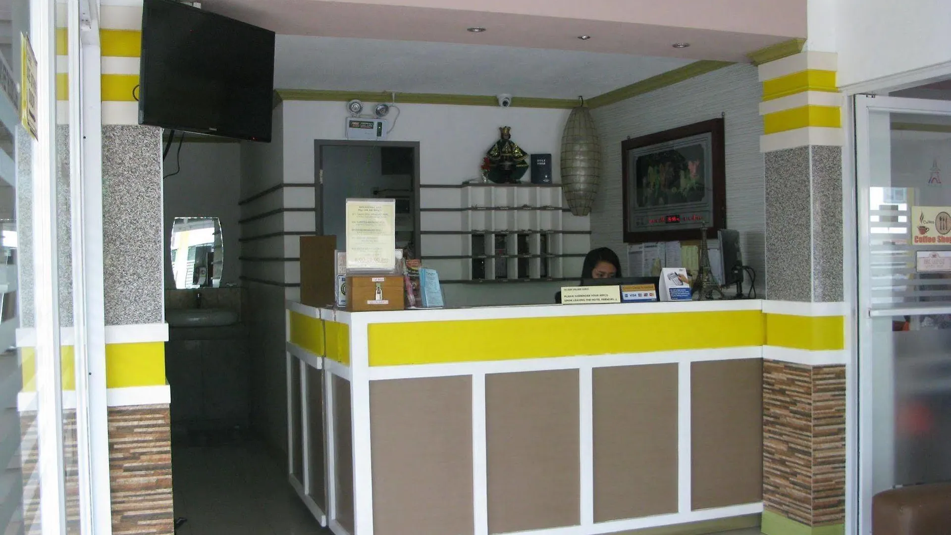 Park Avenue Residence Inn And Suites Davao Hotel