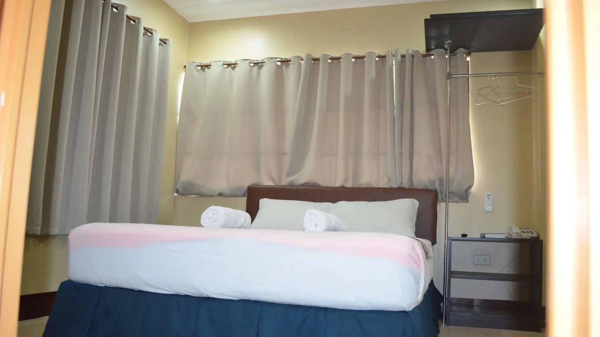 Park Avenue Residence Inn And Suites Davao Hotel