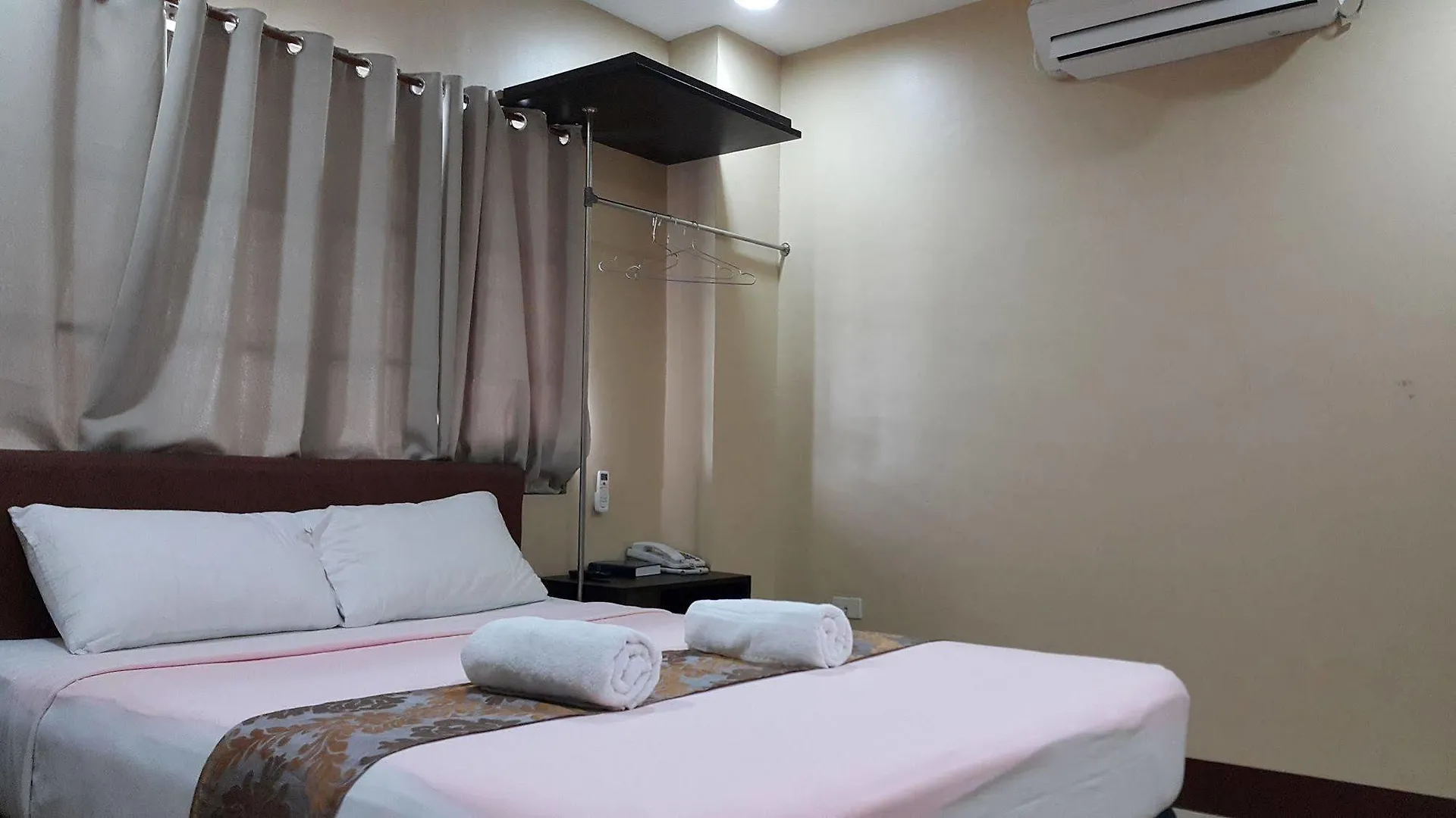 Hotel Park Avenue Residence Inn And Suites Davao