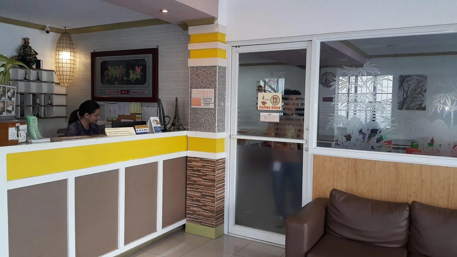 Hotel Park Avenue Residence Inn And Suites Davao